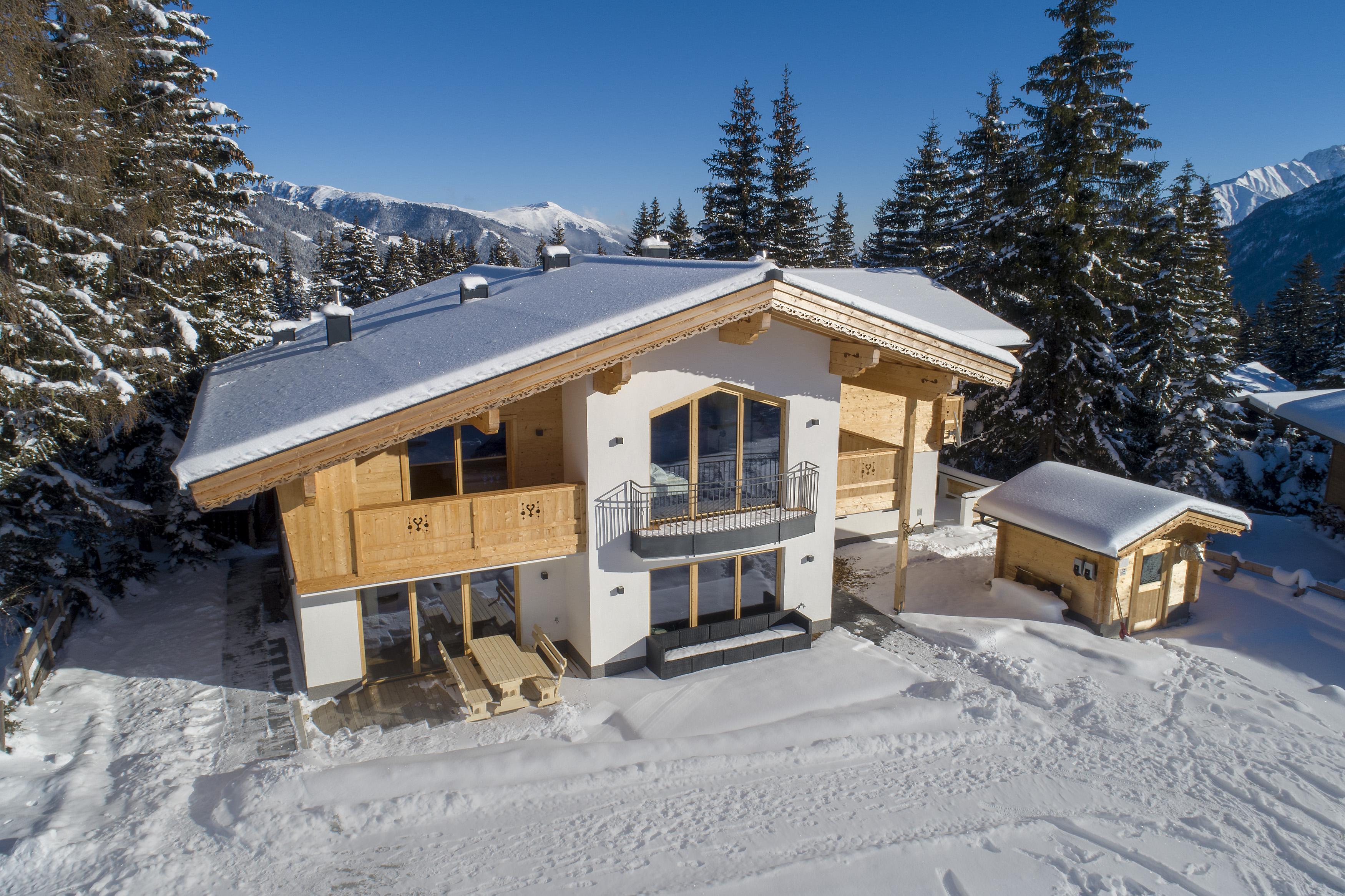 Book direct Chalet Zillertal Arena 2 via ChaletsPlus